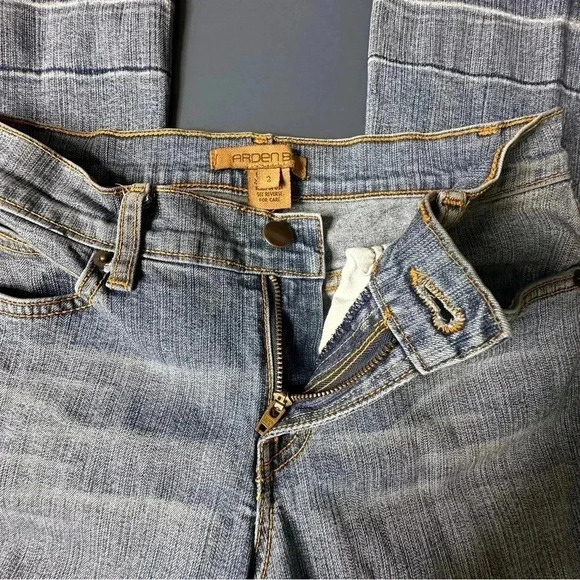 Arden B Womens Jeans Size 2 Blue Wide Two Tone Raw Cuffs - Picture 5 of 13